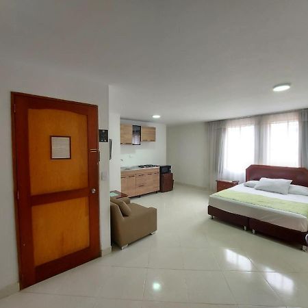 Hotel Florida Inn Медельин Экстерьер фото