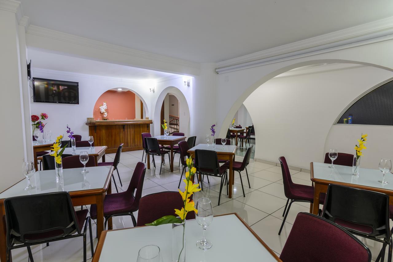 Hotel Florida Inn Медельин Экстерьер фото